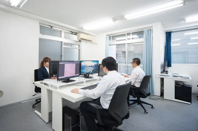 週2〜4でOK／残業なし！内勤税理士補助スタッフ【50歳以上活躍中企業！】の画像1枚目
