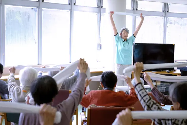 年間休日116日！残業少なめ／介護職員募集中！【50代60代活躍中！】の画像1枚目