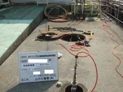 地下タンクの設備点検・メンテナンス工事など／年間休日120日・シニア世代活躍中の画像1枚目
