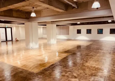 内装施工管理／今までの経験を是非伝え、教えてほしいです！（年間休日120日）の画像1枚目