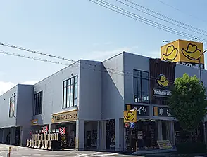 自動車整備（イエローハット大津大将軍店）／完全週休2日制・シニア世代活躍中の画像1枚目