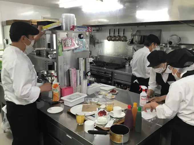 産婦人科での調理スタッフ・シェフ・料理長候補／残業少な目、安定している仕事です。の画像1枚目