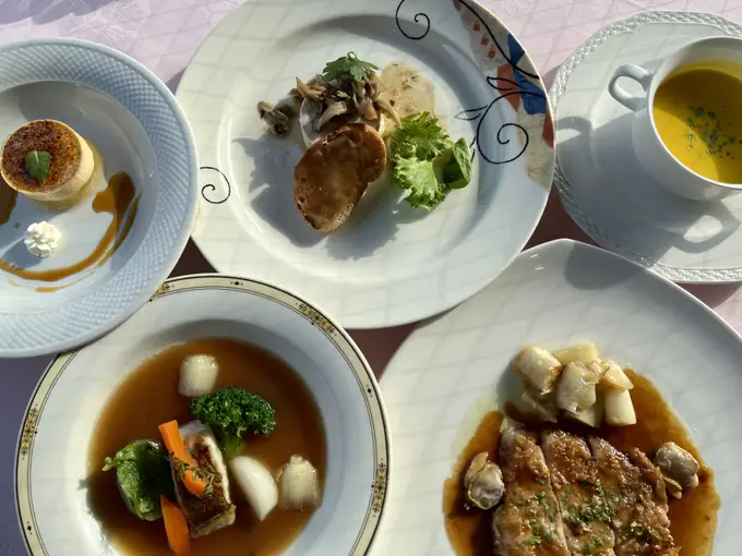 フレンチ料理店の料理長／銀座の老舗・駅チカ（シニア世代活躍中）の画像1枚目