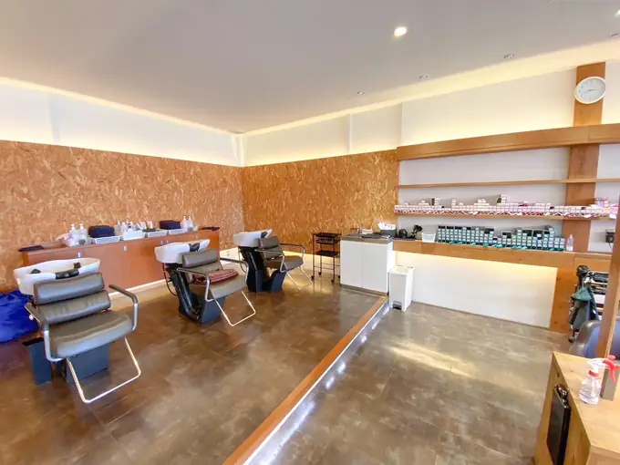 ブランクOK！美容室のスタイリスト／週2〜OK・60代活躍中（SALONS 八幡東店）の画像1枚目