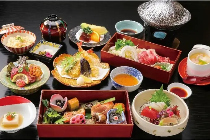 調理員「日本料理 華かんざし」／週3〜4勤務のシフト制／和食調理経験なくてもOK（ある方は歓迎します！）の画像1枚目