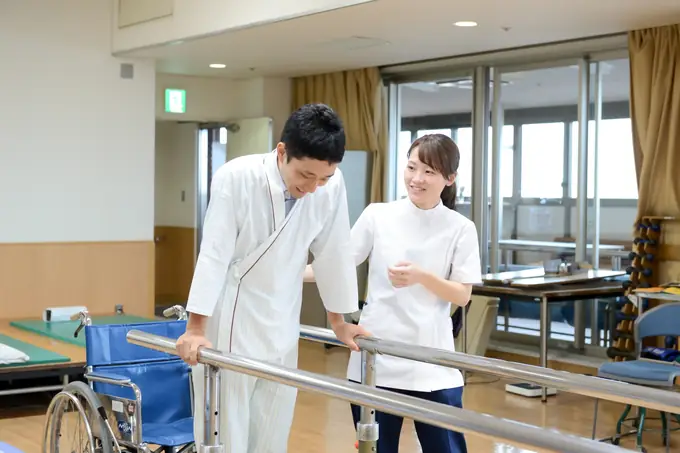 理学療法士／賞与年2回・残業なし（シニア世代活躍中）の画像1枚目