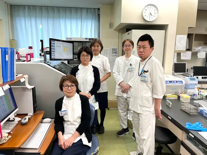 臨床検査技師／賞与年2回（シニア世代活躍中）の画像1枚目