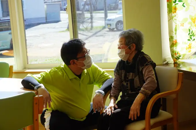 介護支援専門員（ケアマネージャー）／ 1日6時間でOK・シニア世代活躍中【居宅介護支援事業所 スマイルート】の画像1枚目