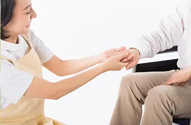 訪問看護師／これまでの看護師経験を在宅で発揮しませんか？／訪問未経験でもOKの画像1枚目