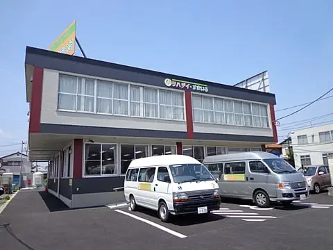 デイサービス送迎ドライバー／リハデイ・すまいる／シニア世代活躍中の画像1枚目