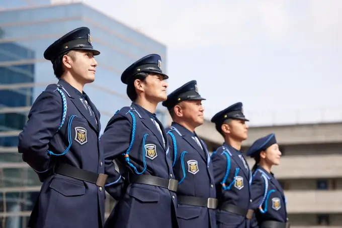 未経験OK！大型EC倉庫の施設警備／50代活躍中・賞与年2回の画像1枚目