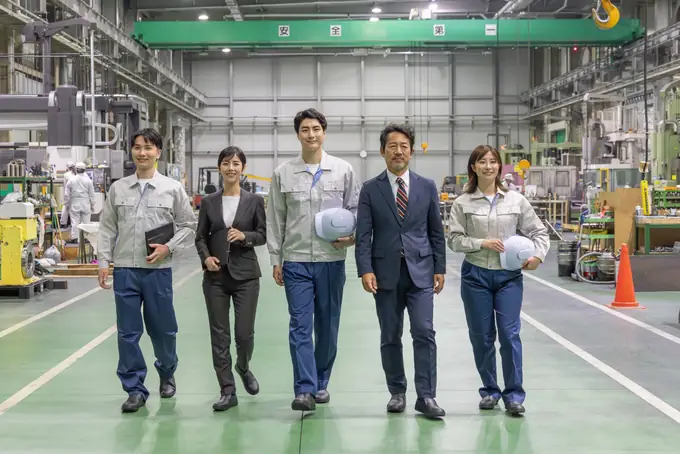 製造職人材育成・グローバル人材提案／製造管理職の経験を活かせる（週3～4日OKの希望シフト制・土日祝休み／60代活躍中）の画像1枚目