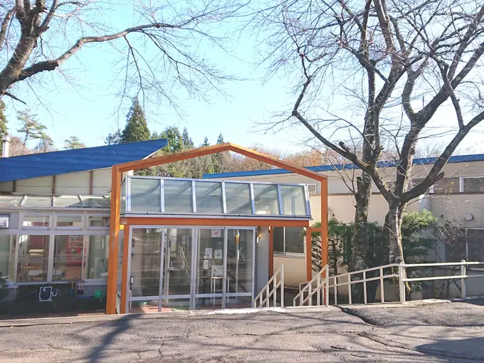 介護職員（夜勤専従）／月９回～１１回程度 相談可の画像1枚目