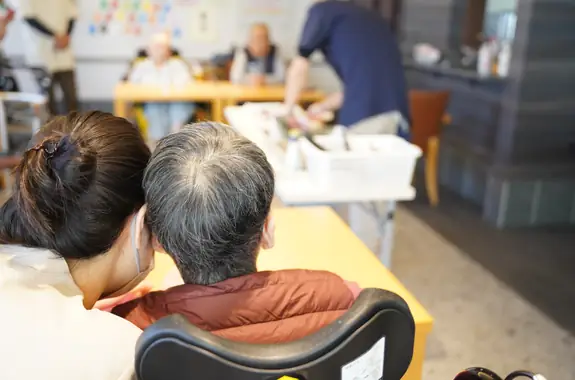 50代活躍中！看護スタッフ（観月橋翔裕館）／日勤のみ・オンコールなしの画像1枚目