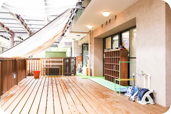 保育園の環境整備【星川もえぎ保育園】／駅チカ・未経験OKの画像1枚目