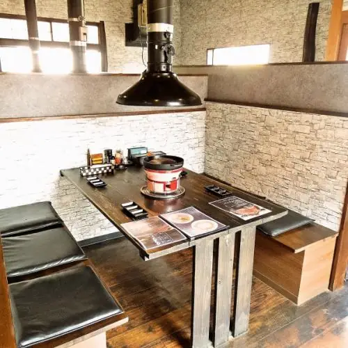 焼肉店・居酒屋のホール（カルニチン堂東浦和店）／週1〜OK・シニア世代活躍中の画像1枚目