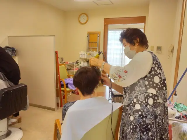 ヘアーサロンホンマチの画像1枚目