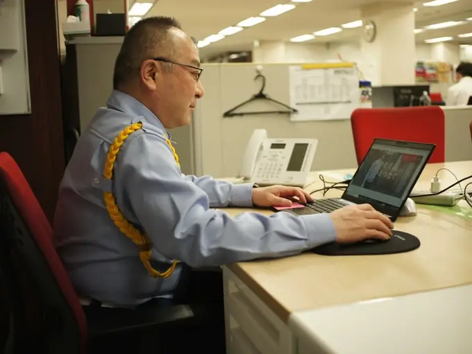 施設警備員（青葉台東急スクエア）／駅前すぐ／未経験でもOK／50代60代活躍中の画像1枚目