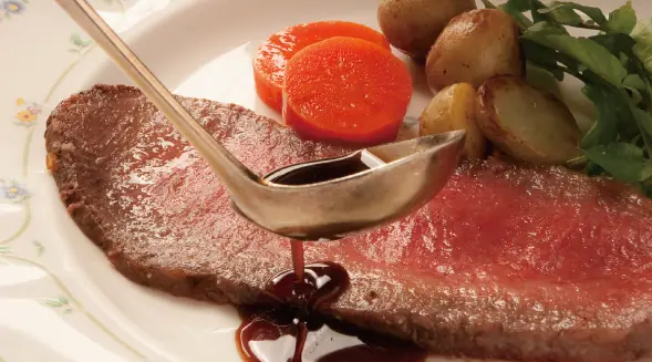 調理／残業少なめ・50代活躍中（レストランアラスカ よみうりカントリークラブ 読売メンバーズコース店）の画像1枚目