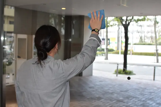 仙台駅東口の商業施設での清掃業務／未経験OK・シニア世代活躍中の画像1枚目