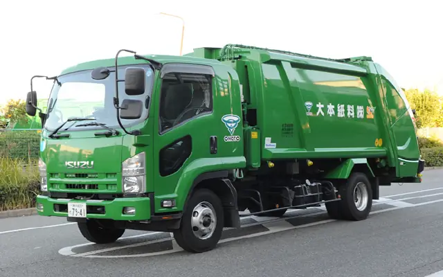 車両メンテナンス／年間休日120日／完全週休2日制／シニア世代活躍中の画像1枚目