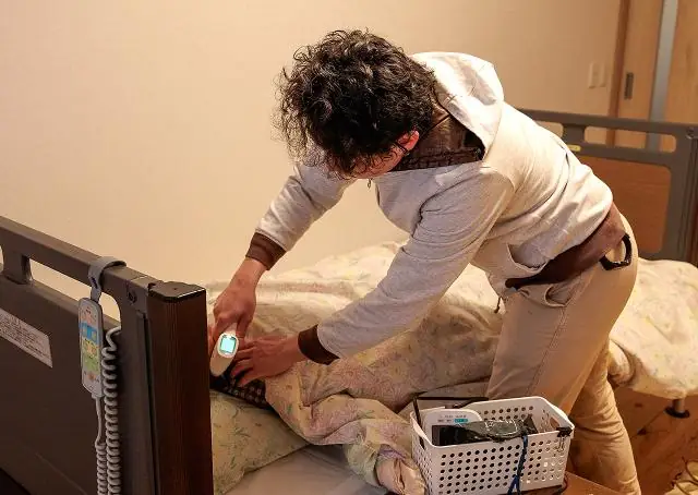 夜勤介護スタッフ【あすならホーム菜畑】／夜勤未経験OK（シニア世代活躍中）の画像1枚目