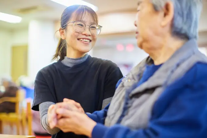 1日4時間〜OK！訪問看護師／ブランクOK・シニア世代活躍中【あすならホーム畝傍】の画像1枚目