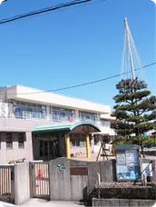 学校法人萩浦学園　さみどり認定こども園の画像