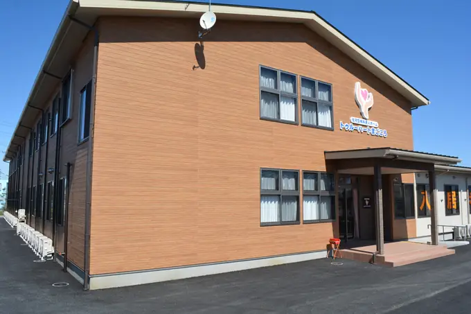 夜勤介護職員／月5回～OK・未経験OK（60代も活躍中）の画像1枚目