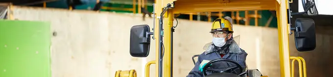 構内作業員・フォークリフトオペレーター（大阪営業所）／シニア世代活躍中の画像1枚目